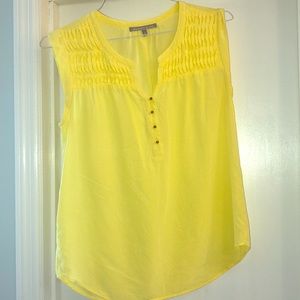 Sleeveless blouse